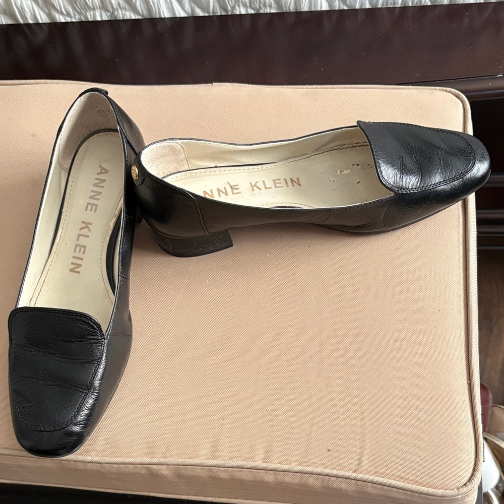 Anne Klein Classic Black Leather Loafers